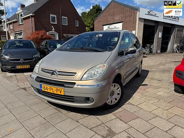 Beige Gebruikt 2004 Citroën Xsara Picasso MPV | € 1.850 (Iets duurder) - Afbeelding 1/4