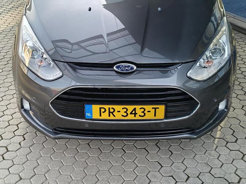Occasion Ford B-MAX Titanium 101 PK (74 kW) 2017 Grijs MPV