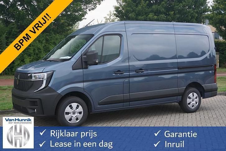 Blauw Gebruikt 2024 Renault Master Van | € 37.350 (Eerlijke prijs) - Afbeelding 1/4