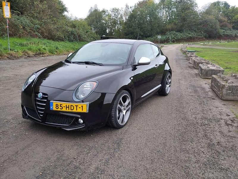 Zwart Gebruikt 2008 Alfa Romeo MiTo Hatchback | € 2.950 (Goede deal) - Afbeelding 1/4
