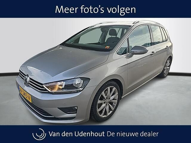 Grijs Occasion 2017 VW Golf Sportsvan Highline MPV | € 14.750 (Eerlijke prijs) - Afbeelding 1/4