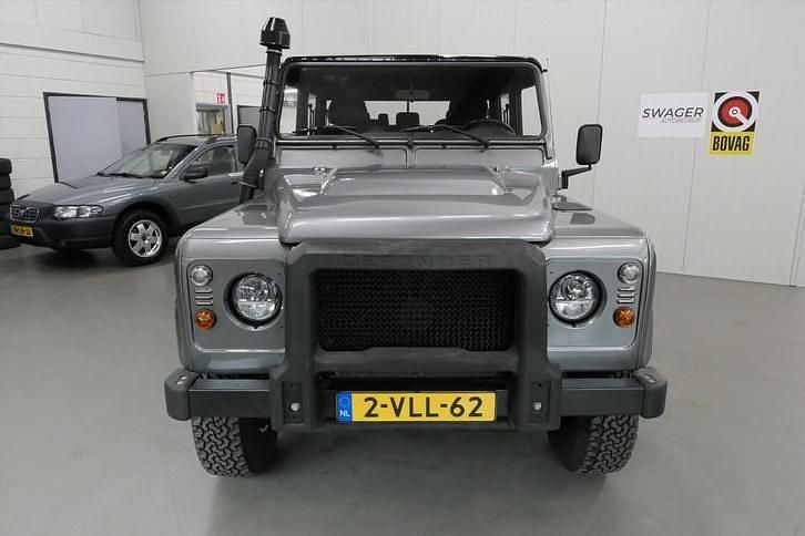 Occasion Land Rover Defender 122 PK (89 kW) 2011 Grijs (metallic) Cabriolet