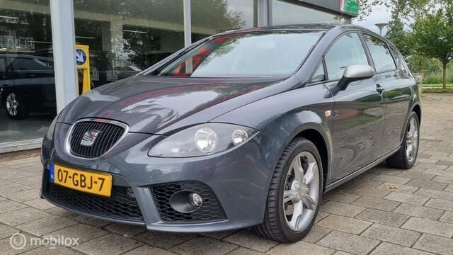 Grijs Gebruikt 2008 Seat Leon FR Hatchback | € 7.950 (Duur) - Afbeelding 1/4