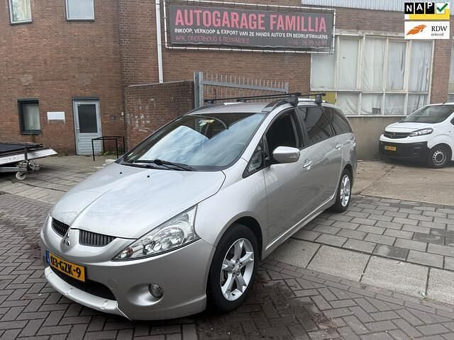 Grijs Gebruikt 2008 Mitsubishi Grandis MPV | € 2.950 (Iets duurder) - Afbeelding 1/4