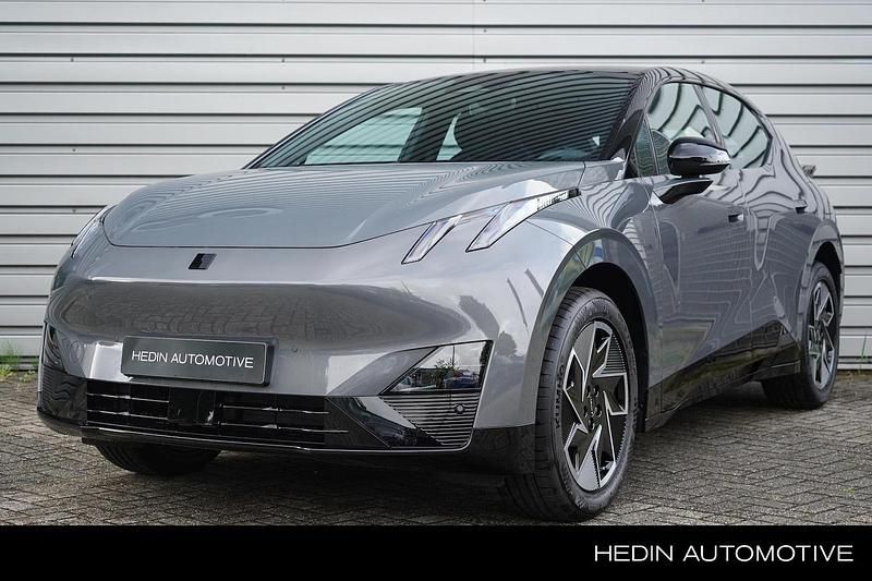 Grijs Nieuw 2025 Lynk & Co 02 SUV | € 36.995 - Afbeelding 1/4