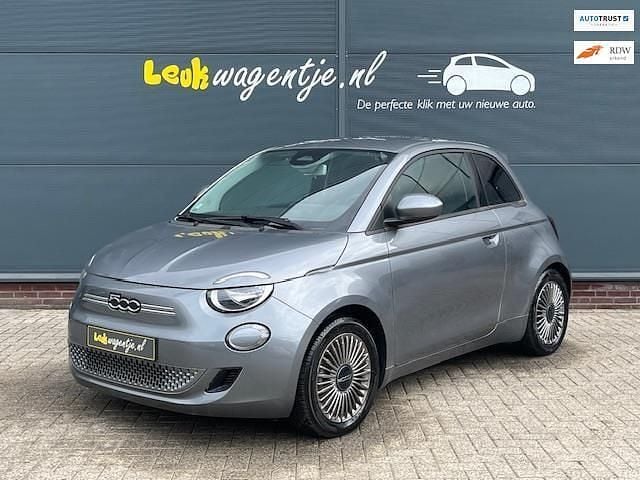 Grijs Gebruikt 2023 Fiat 500e Icon Hatchback | € 17.440 (Super prijs) - Afbeelding 1/4