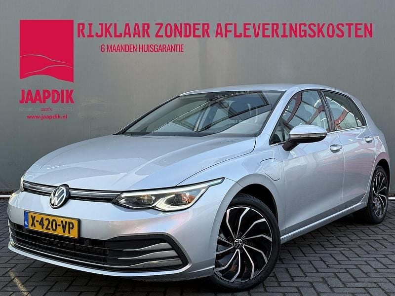 Grijs Occasion 2020 VW Golf VII Style Hatchback | € 16.899 (Goede deal) - Afbeelding 1/3