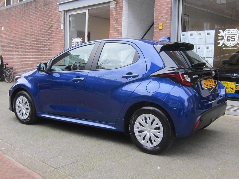 Occasion Toyota Yaris Hybrid Active 2026 Blauw Hatchback