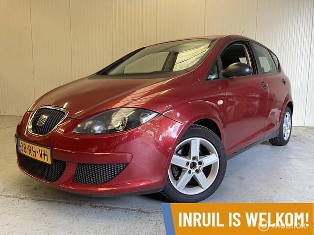 Rood Gebruikt 2005 Seat Altea MPV | € 850 (Super prijs) - Afbeelding 1/4
