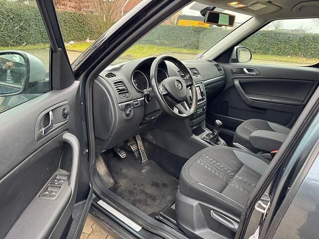 Occasion Skoda Yeti Outdoor Adventure 122 PK (89 kW) 2015 Grijs (metallic) SUV