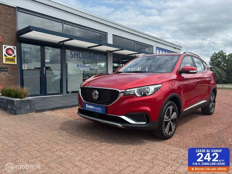 Rood Gebruikt 2020 MG ZS Luxury Sedan | € 14.950 - Afbeelding 1/4