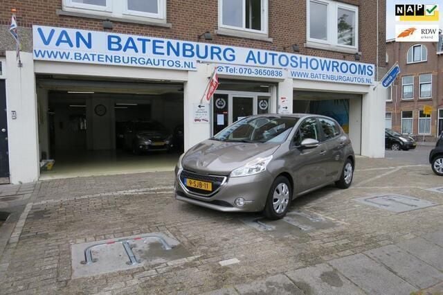 Grijs Gebruikt 2014 Peugeot 208 Hatchback | € 6.750 (Goede deal) - Afbeelding 1/4