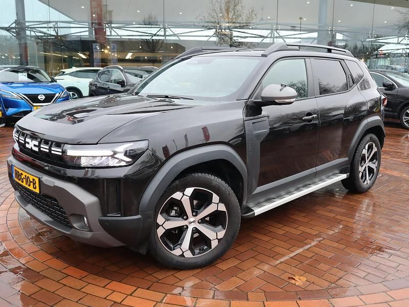 Zwart Gebruikt 2024 Dacia Duster Journey SUV | € 25.945 (Duur) - Afbeelding 1/4