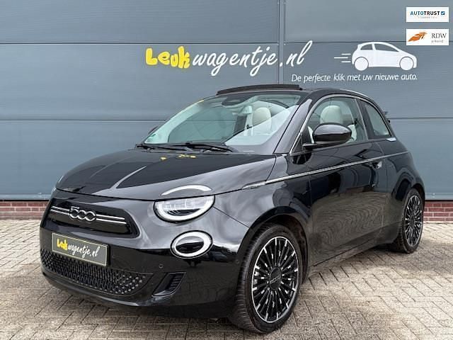 Zwart Gebruikt 2020 Fiat 500e La Prima Cabriolet | € 20.940 (Iets duurder) - Afbeelding 1/4