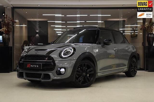 Grijs Occasion 2018 Mini John Cooper Works Hatchback | € 21.950 (Iets duurder) - Afbeelding 1/4