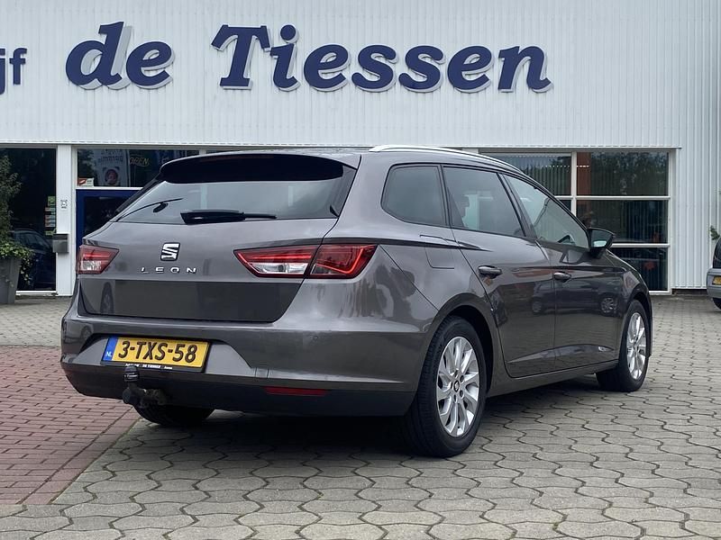 Occasion Seat Leon Business 112 PK (82 kW) 2014 Grijs Stationwagen