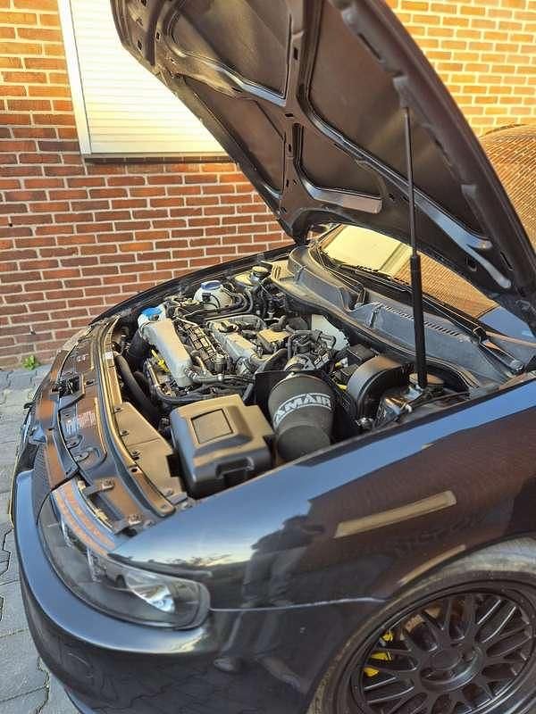 Occasion Seat Leon 179 PK (131 kW) 2003 Zwart Hatchback