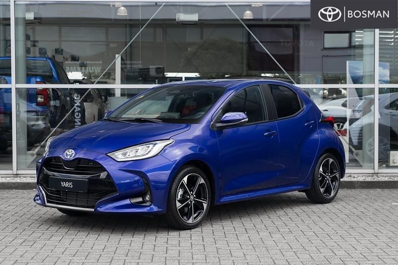 Blauw Nieuw 2025 Toyota Yaris Hybrid Executive Hatchback | € 34.294 (Super prijs) - Afbeelding 1/1