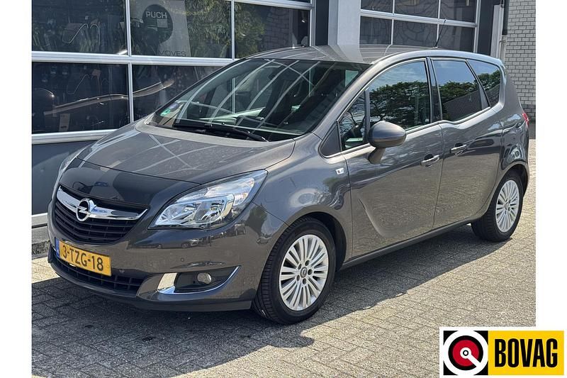 Grijs Gebruikt 2014 Opel Meriva Design Edition MPV | € 7.945 (Iets duurder) - Afbeelding 1/4