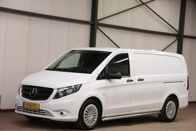 Wit Gebruikt 2017 Mercedes Vito MPV | € 15.900 (Goede deal) - Afbeelding 1/4
