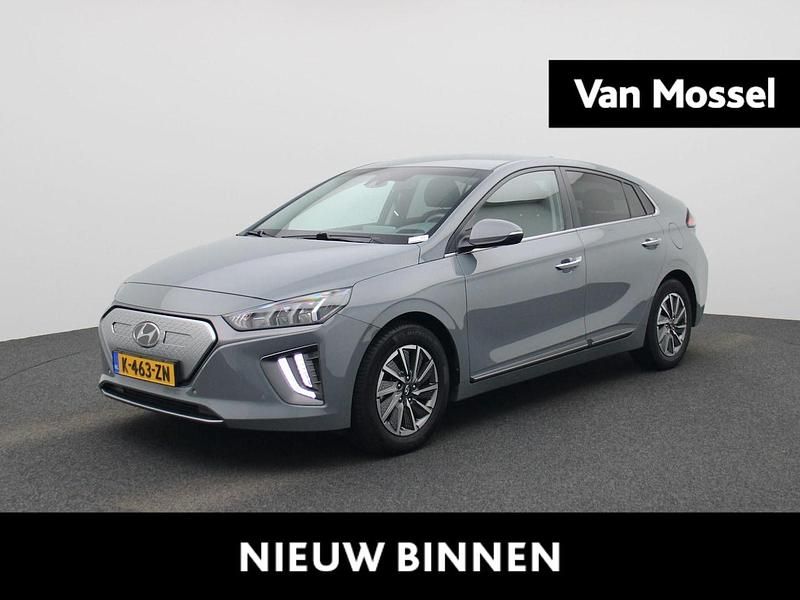 Grijs Occasion 2021 Hyundai Ioniq Premium Hatchback | € 16.900 (Eerlijke prijs) - Afbeelding 1/4
