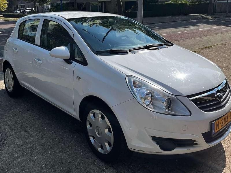 Gebruikt 2009 Opel Corsa Selection MPV | € 2.500 (Goede deal) - Afbeelding 1/4