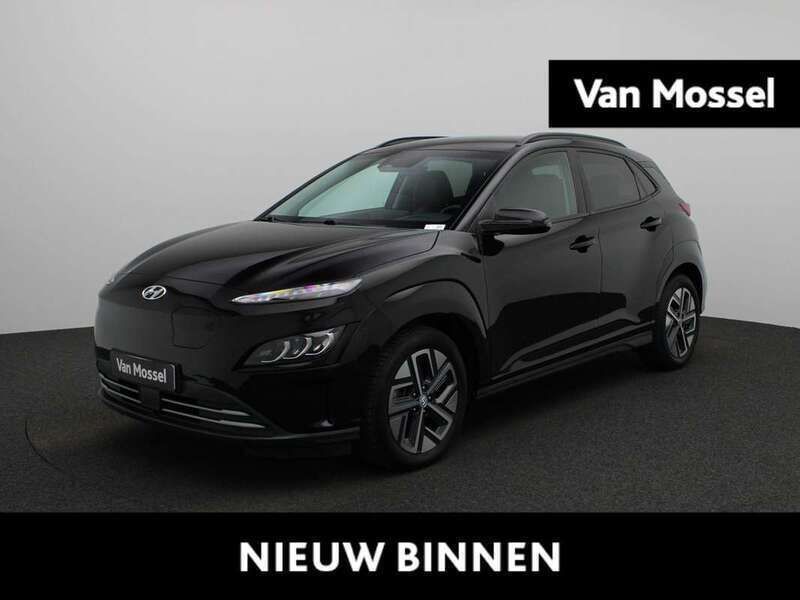 Zwart Gebruikt 2023 Hyundai Kona Premium SUV | € 24.900 (Goede deal) - Afbeelding 1/4