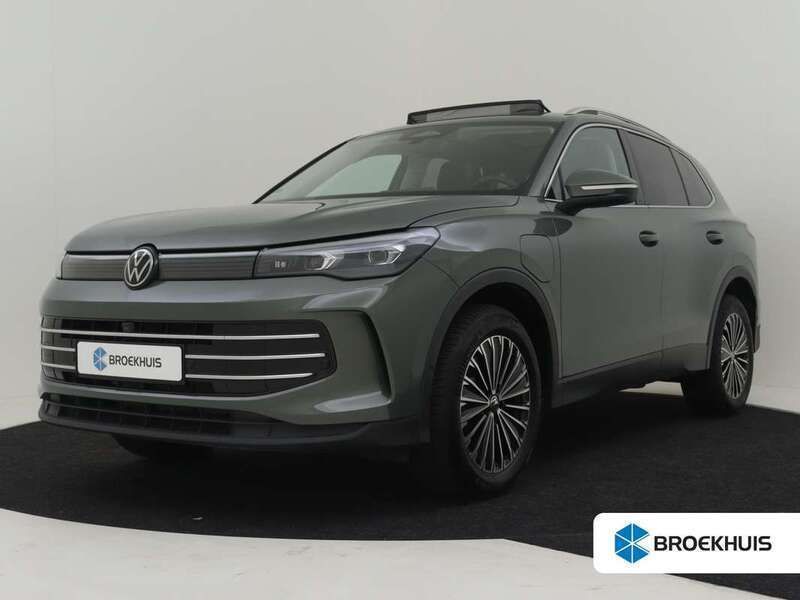 Groen Gebruikt 2024 VW Tiguan Elegance SUV | € 55.900 (Super prijs) - Afbeelding 1/4