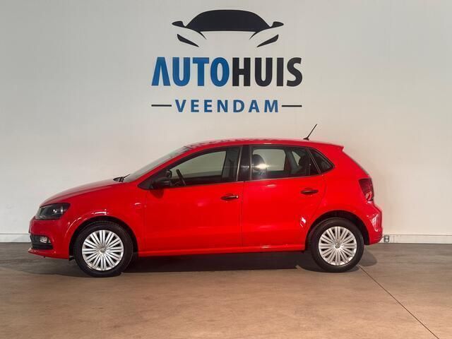 Rood Gebruikt 2015 VW Polo Comfortline Hatchback | € 8.795 (Eerlijke prijs) - Afbeelding 1/4