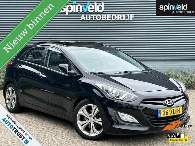 Zwart Gebruikt 2012 Hyundai i30 Hatchback | € 7.999 (Eerlijke prijs) - Afbeelding 1/4