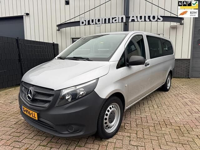 Grijs Gebruikt 2019 Mercedes Vito Stationwagen | € 17.950 (Eerlijke prijs) - Afbeelding 1/4