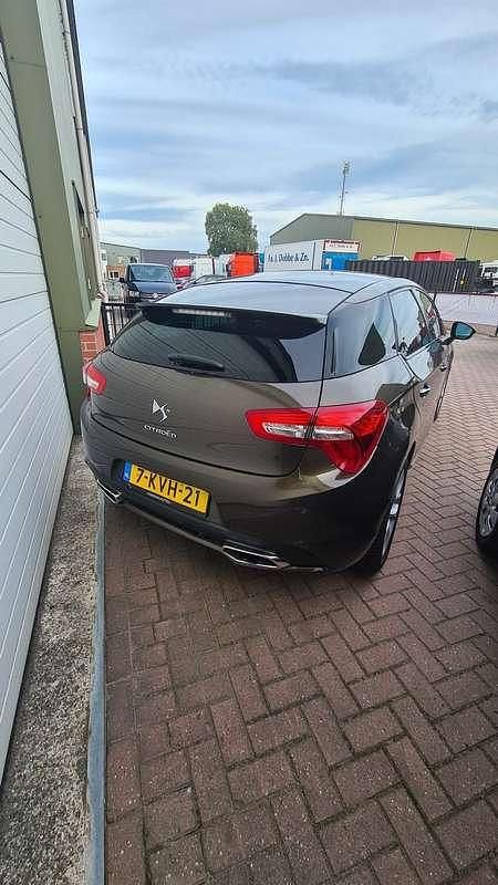 Occasion Citroën DS5 Business Class 156 PK (114 kW) 2013 Bruin Hatchback