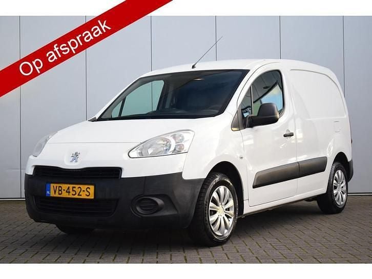 Wit Gebruikt 2013 Peugeot Partner MPV | € 2.999 (Eerlijke prijs) - Afbeelding 1/4
