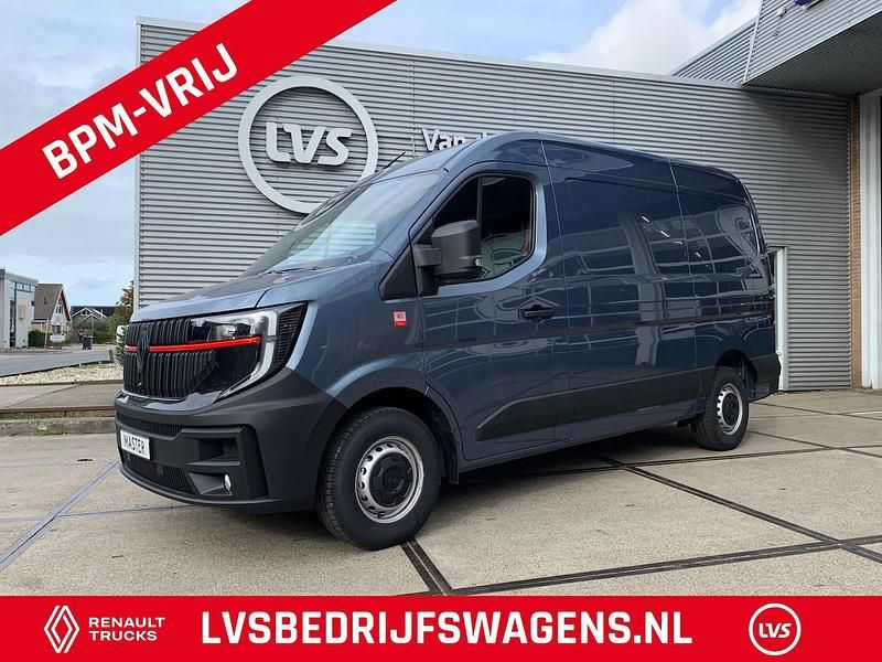 Blauw (metallic) Gebruikt 2024 Renault Master | € 36.250 (Super prijs) - Afbeelding 1/4