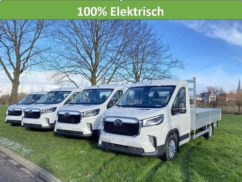 Wit Nieuw 2024 Maxus eDeliver 9 Van | € 52.900 - Afbeelding 1/4