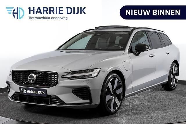 Grijs Gebruikt 2024 Volvo V60 Ultra Stationwagen | € 50.995 (Eerlijke prijs) - Afbeelding 1/4
