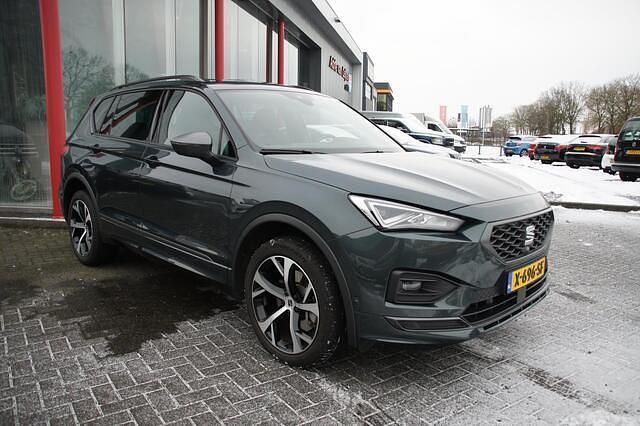 Grijs Occasion 2024 Seat Tarraco Business SUV | € 37.450 (Eerlijke prijs) - Afbeelding 1/4