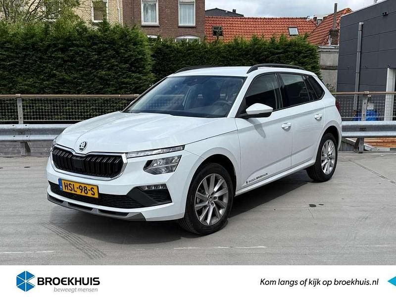 Wit Nieuw 2025 Skoda Kamiq Selection SUV | € 31.450 (Iets duurder) - Afbeelding 1/4