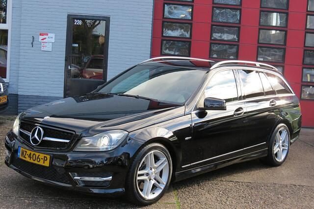 Zwart Gebruikt 2011 Mercedes C300 Elegance Stationwagen | € 9.650 - Afbeelding 1/4