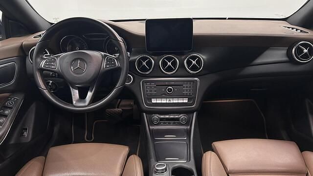 Occasion Mercedes CLA180 Shooting Brake AMG 123 PK (90 kW) 2016 Blauw Stationwagen