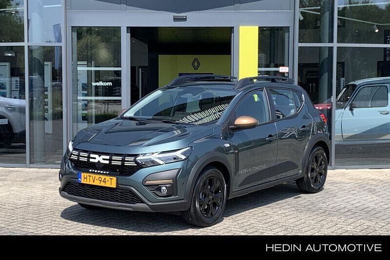 Groen Nieuw 2025 Dacia Sandero Extreme Hatchback | € 27.922 (Duur) - Afbeelding 1/4
