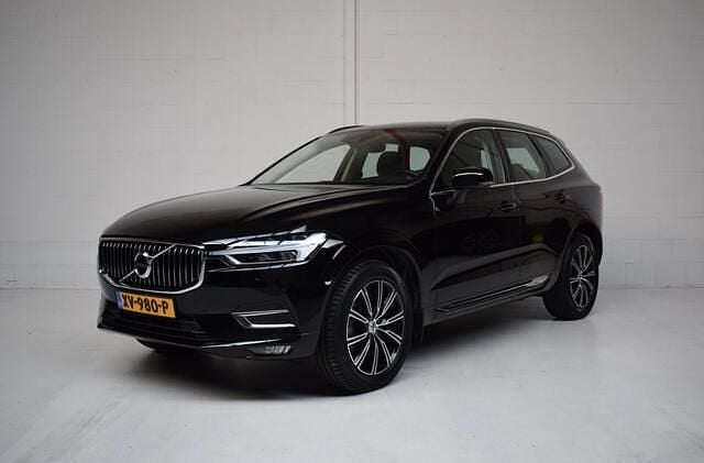 Zwart (metallic) Occasion 2018 Volvo XC60 Inscription SUV | € 23.945 (Goede deal) - Afbeelding 1/4