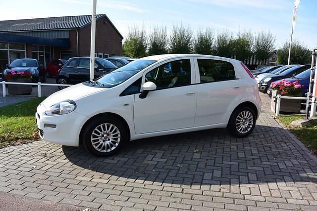 Occasion Fiat Punto Pop 101 PK (74 kW) 2016 Wit Hatchback