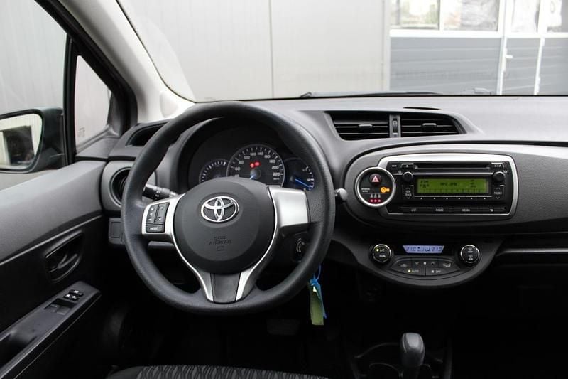 Occasion Toyota Yaris Hybrid Comfort 2016 Rood Hatchback