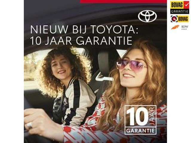 Grijs Occasion 2025 Toyota Yaris Business Edition Hatchback | € 26.950 (Iets duurder) - Afbeelding 1/2