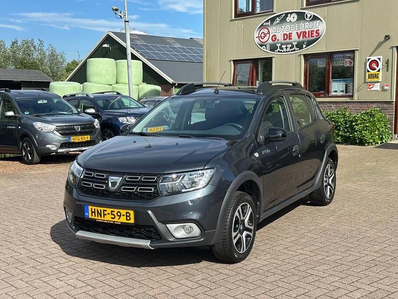 Occasion Dacia Sandero Stepway 101 PK (74 kW) 2020 Grijs Hatchback