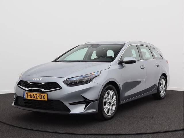 Grijs Gebruikt 2023 Kia Ceed Sportswagon Stationwagen | € 20.450 (Super prijs) - Afbeelding 1/4