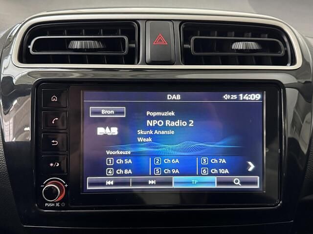 Occasion Mitsubishi Space Star 71 PK (52 kW) 2024 Rood Hatchback