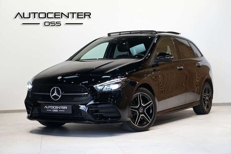 Zwart Gebruikt 2022 Mercedes B250e AMG line MPV | € 34.940 (Iets duurder) - Afbeelding 1/3