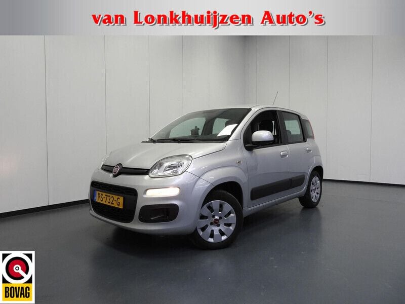 Grijs Gebruikt 2017 Fiat Panda Lounge Hatchback | € 8.140 (Eerlijke prijs) - Afbeelding 1/4